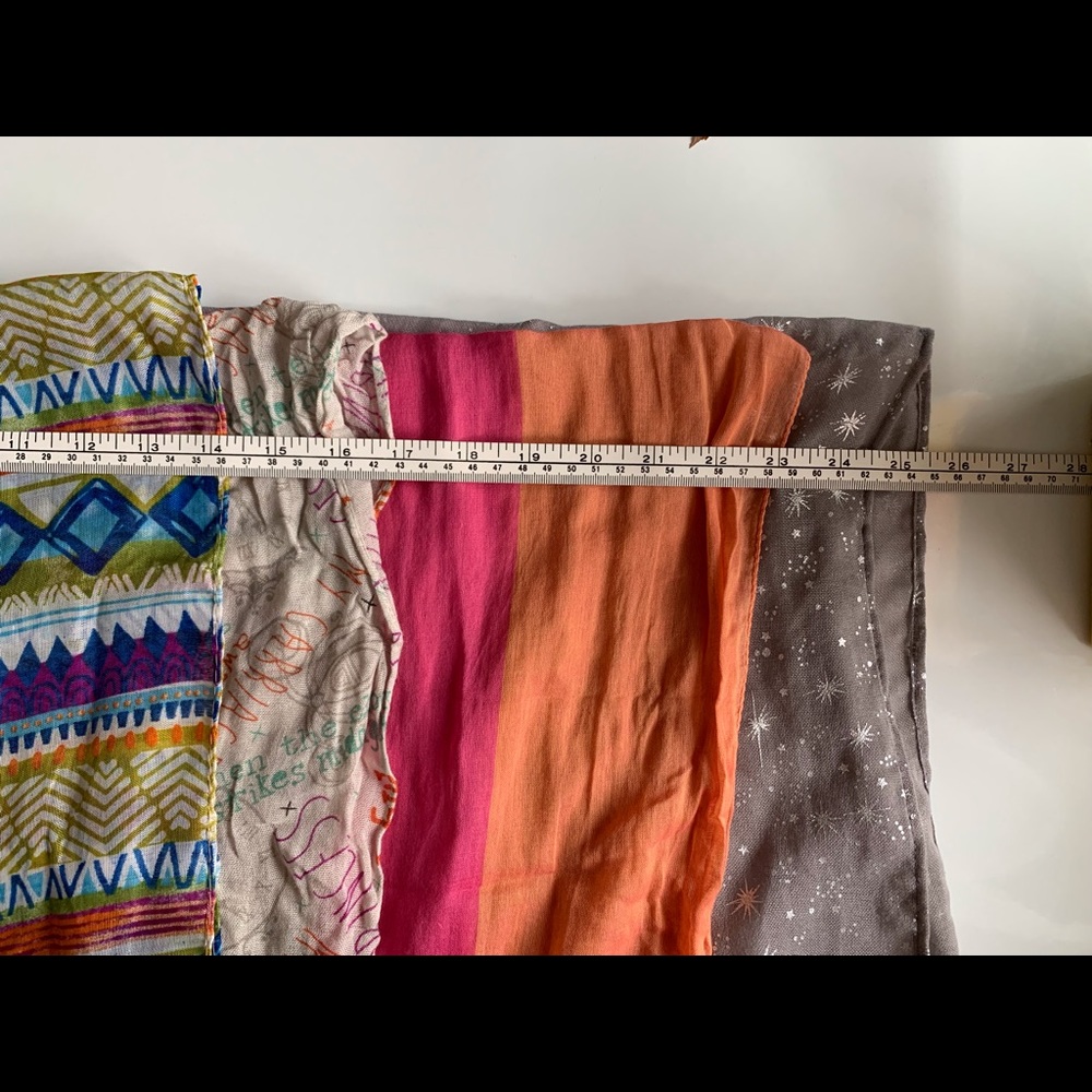 Lot of Lightweight Scarves - Disney, Coldwater Creek, Old Navy - Picture 4 of 6